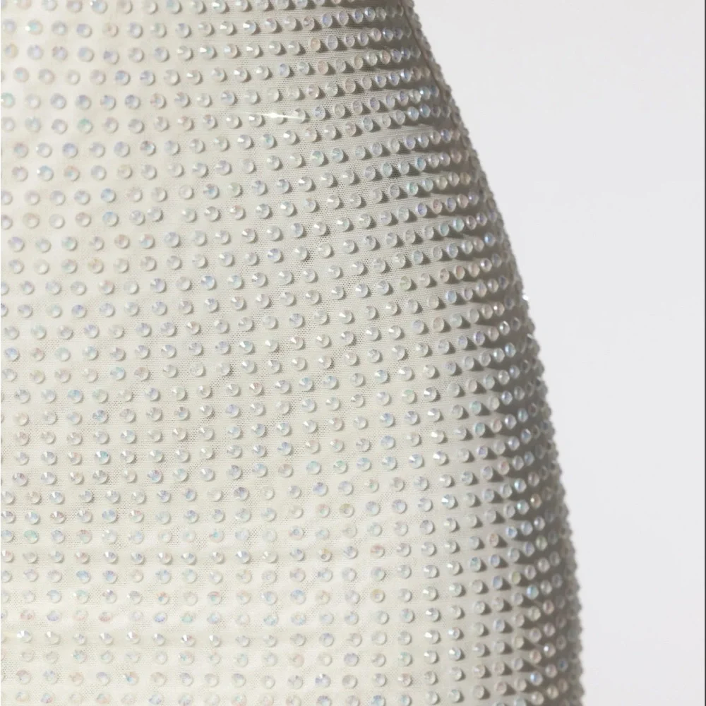 Palmira - Elegant White Evening Dress - Picture 6 of 7
